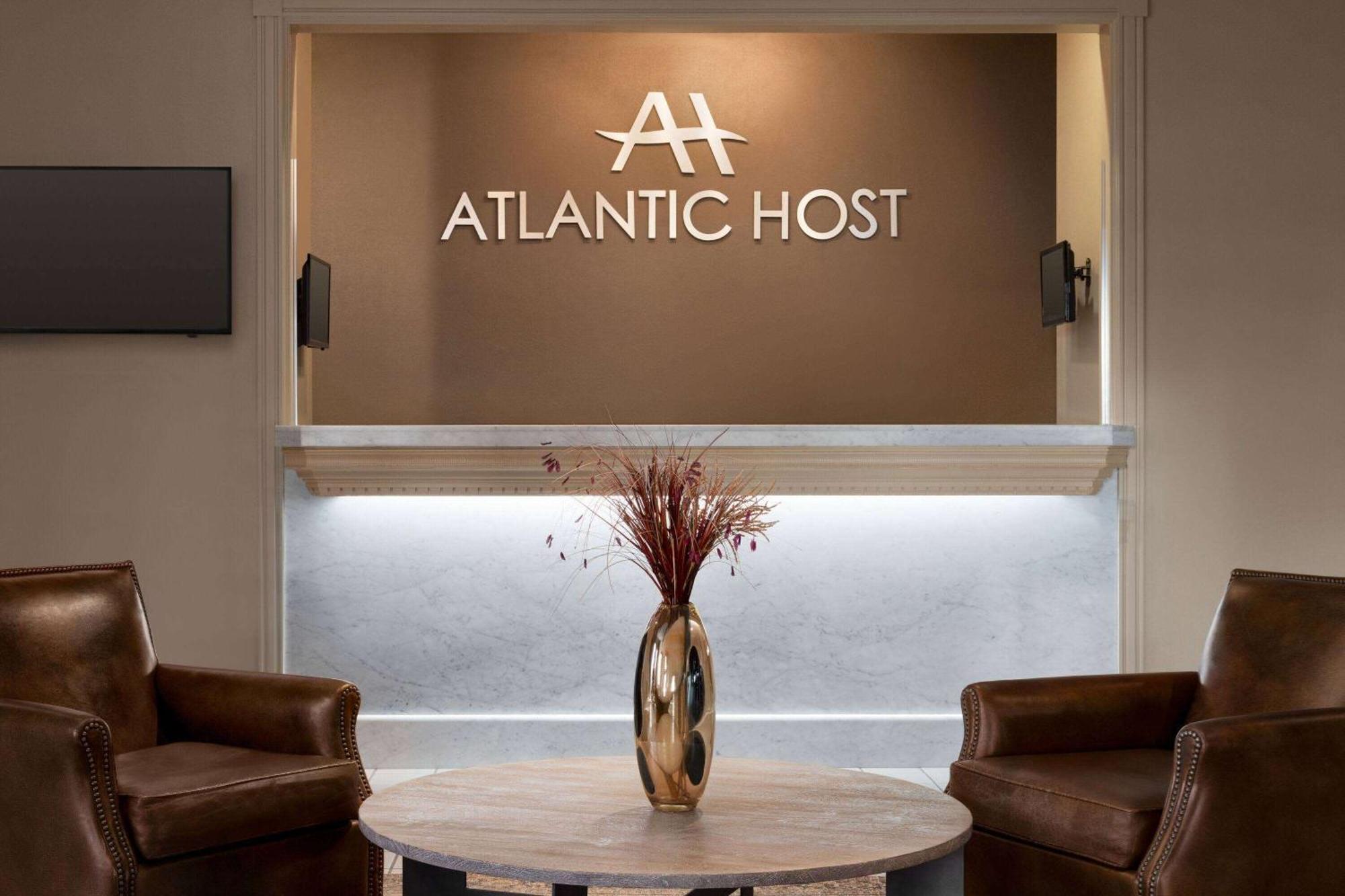 Atlantic Host Hotel, Trademark Collection By Wyndham Bathurst Dış mekan fotoğraf